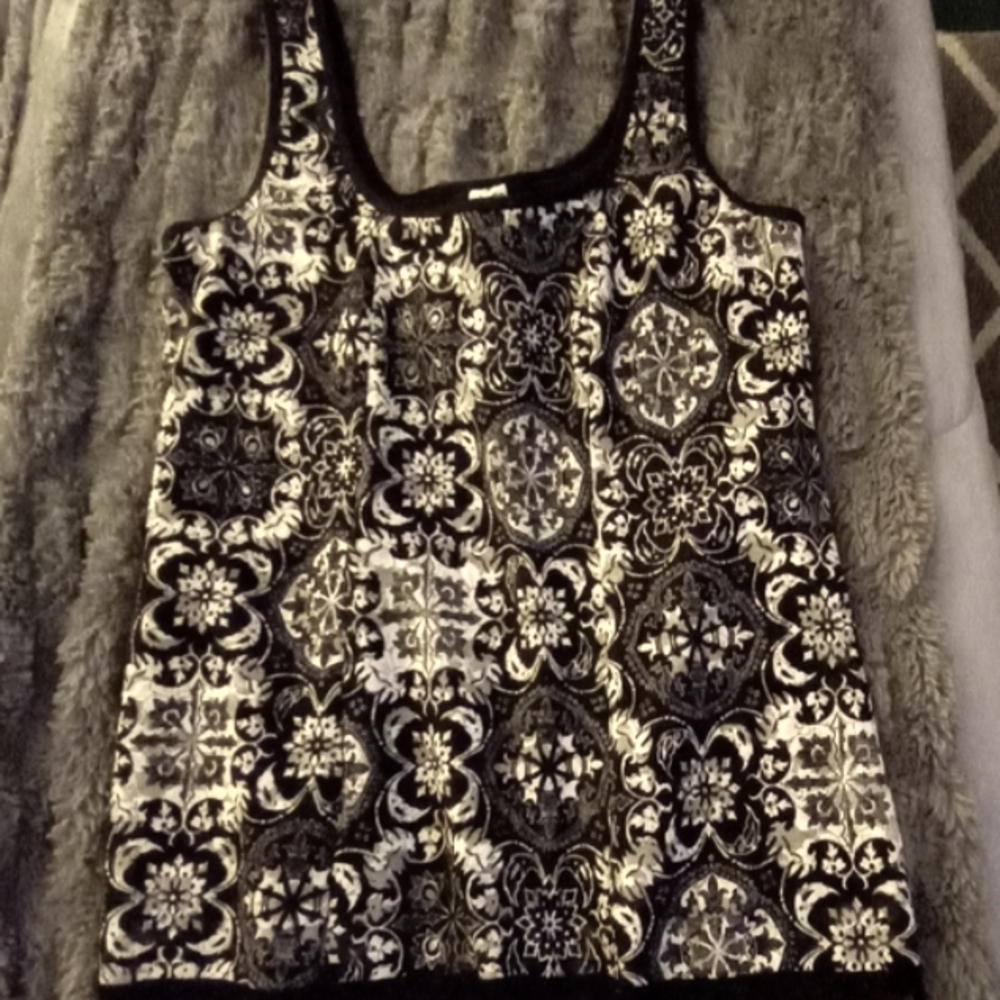 Fitted Camisole/Tank Top Size Small